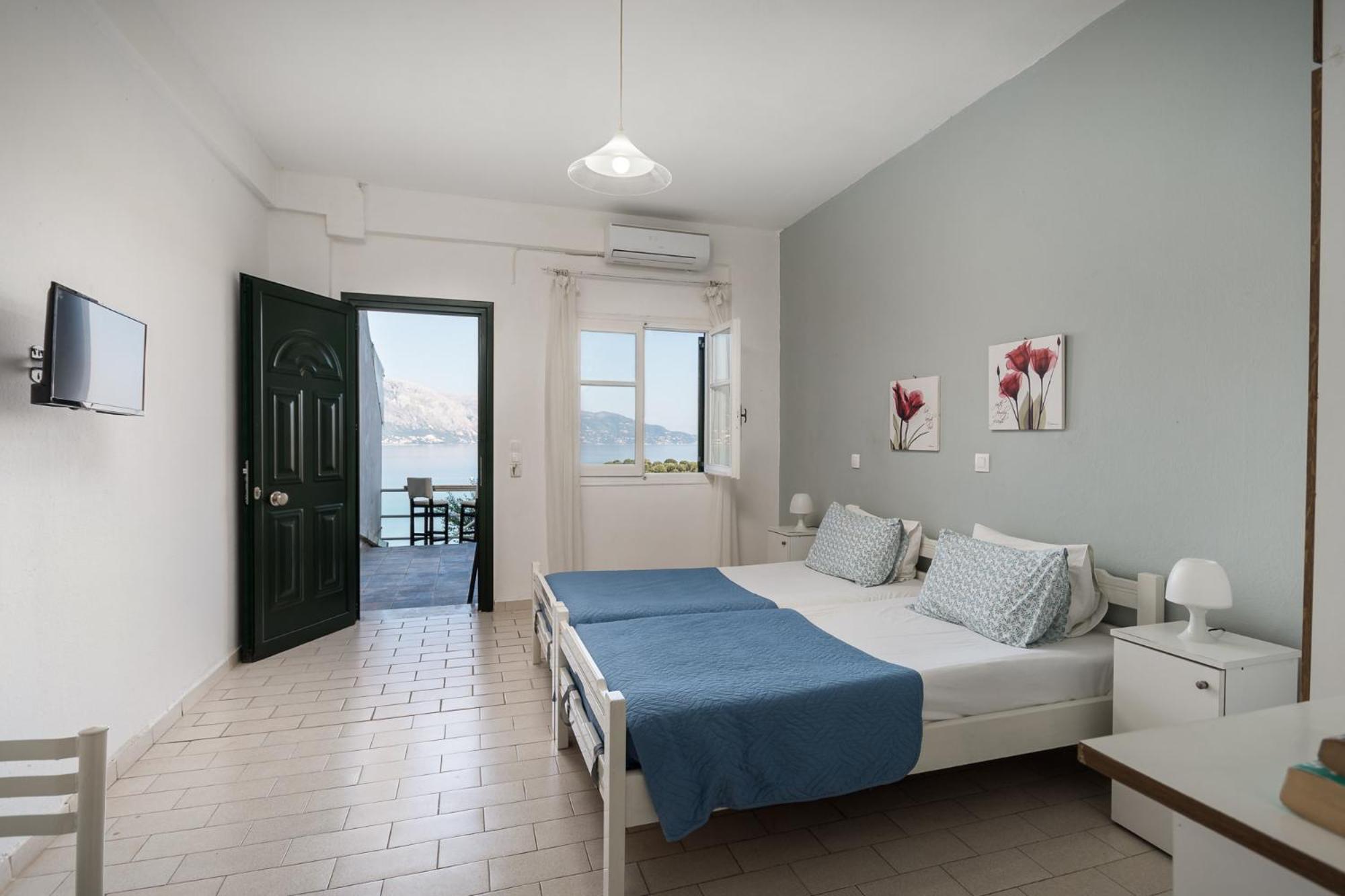 Angelos Seaview Studios By Konnect, Коммено Экстерьер фото